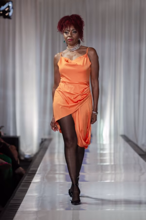 Debra Ovall - Gallery Image 10
