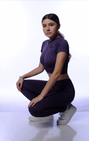 Chloe Lamarche - Gallery Image 3