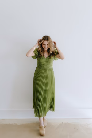 Julia Lewis - Gallery Image 4
