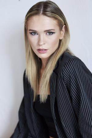 Isabella Gray - Gallery Image 10