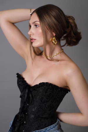Oona Mäkelä - Gallery Image 17
