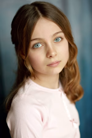 Beatrix Luscombe - Gallery Image 2