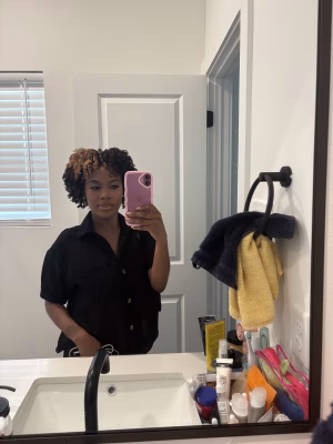 Desdrianneja  Gant - Gallery Image 1