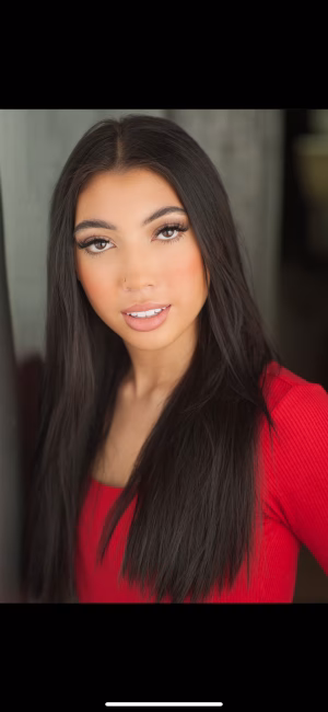 Adelaine  Barisow - Gallery Image 3