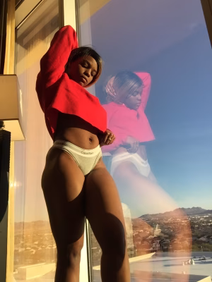 Jiselle  Corley - Gallery Image 10