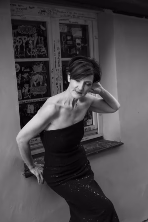 Linda Kozlovska - Gallery Image 4