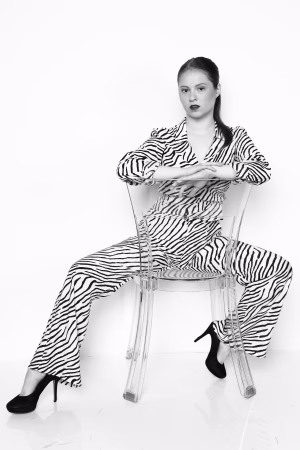Emma Holló - Gallery Image 2