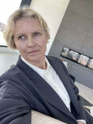 Anya Pettersen - Gallery Image 3
