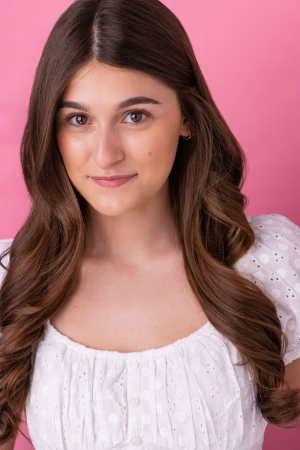 Emelia Ford - Gallery Image 1