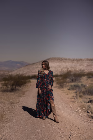 Addison  Laris - Gallery Image 13