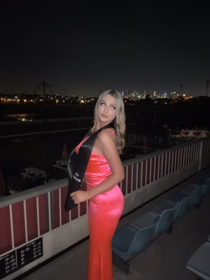 Billie Vanderpol - Gallery Image 5