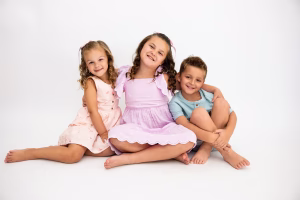 Elizabeth  Evans - Gallery Image 3
