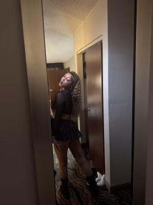 Ashley Anderson - Gallery Image 8