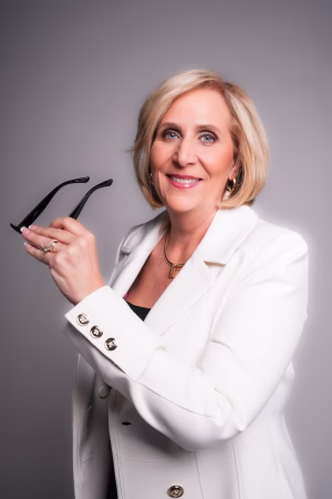 Kathleen Stout - Gallery Image 12