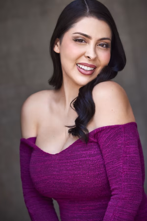 Divina Casas - Gallery Image 5