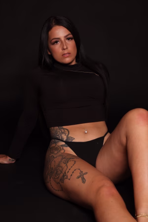 Chloe Politis - Gallery Image 4