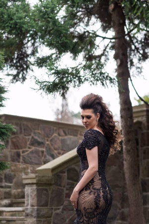 Victoria Searle - Gallery Image 3