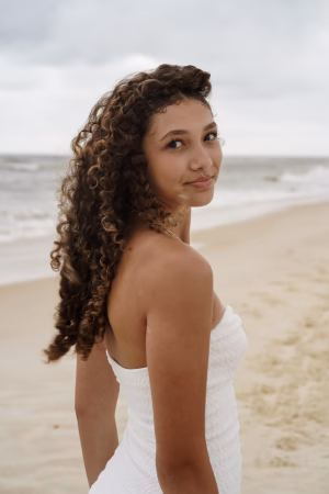 Sophia Thompson - Gallery Image 1
