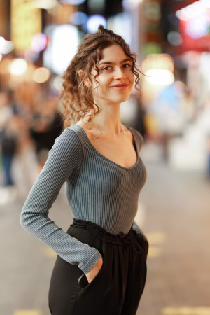 Alicia Stefanis - Gallery Image 12