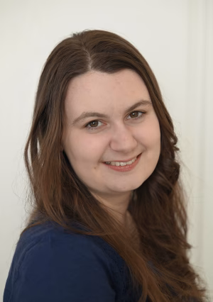 Hannah Benson - Gallery Image 11