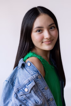 Izzy Taghizadeh - Gallery Image 4