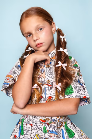 Djenova Van Oers - Gallery Image 3