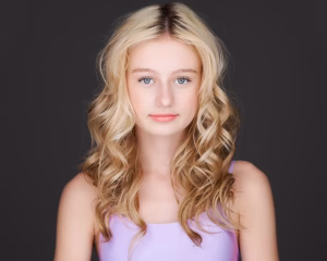Bella Miller - Gallery Image 2