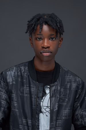 Akhona  Hlongwane - Gallery Image 3