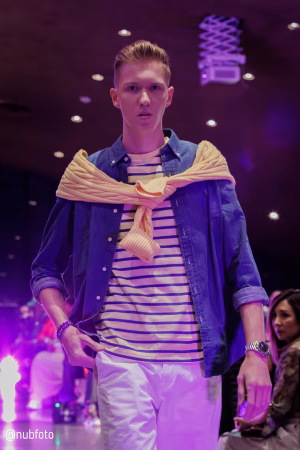 Ian Robinson - Gallery Image 7