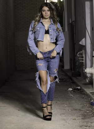 Sara Patterson - Gallery Image 1