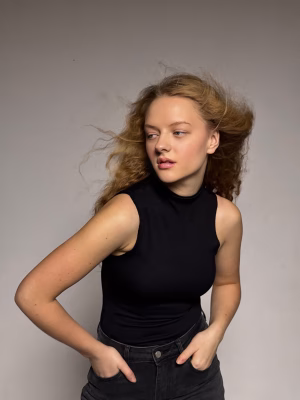 Regina Loginova - Gallery Image 7