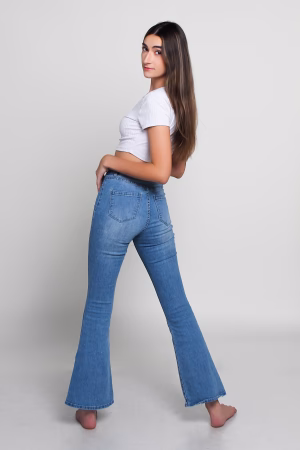 Mari R - Gallery Image 5