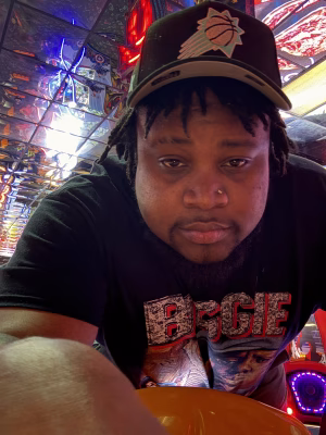 Treshawn Howell - Gallery Image 2