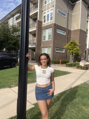 Deija Holmes - Gallery Image 6