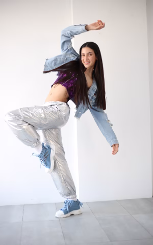 Ciara Economopoulos - Gallery Image 11