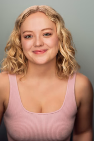 Alyssa Wenzel - Gallery Image 1