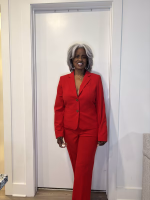 Shelly McReynolds - Gallery Image 13