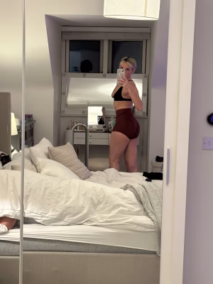 Charlotte  Rettie - Gallery Image 1