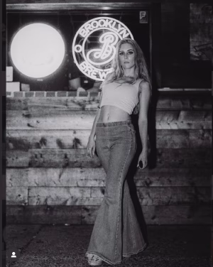 Theresa Lambert - Gallery Image 2