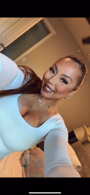 Adriana Marie - Gallery Image 4