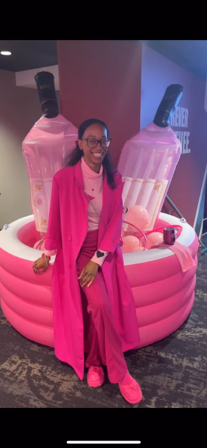 LaDovia Williams - Gallery Image 5