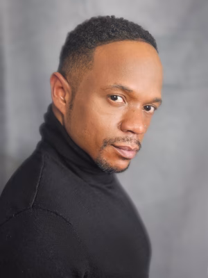 Scean Aaron - Gallery Image 2