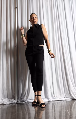 Tammi Robinson - Gallery Image 1