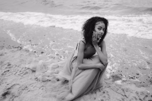 Maya Robinson - Gallery Image 4