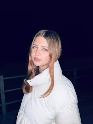 Alina Shechkova - Gallery Image 4