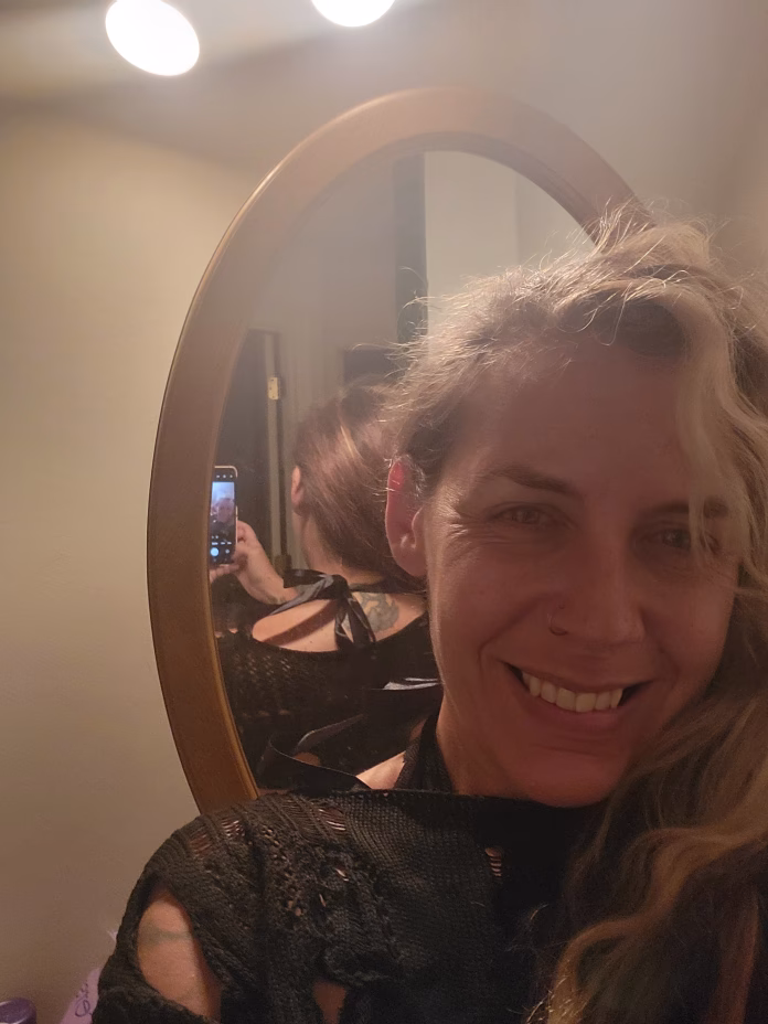 Sarah Dee - Profile Photo