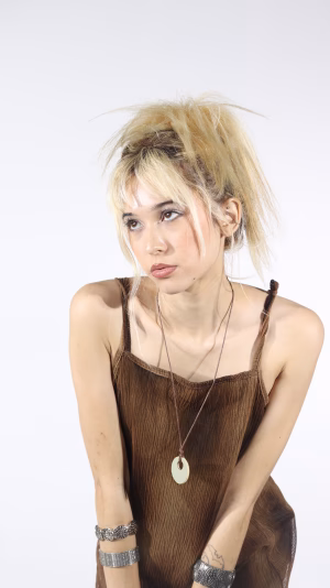 Mariana Watanabe - Gallery Image 4