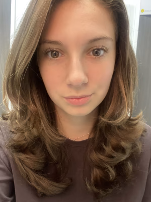 Axelle Van Rossen - Gallery Image 3