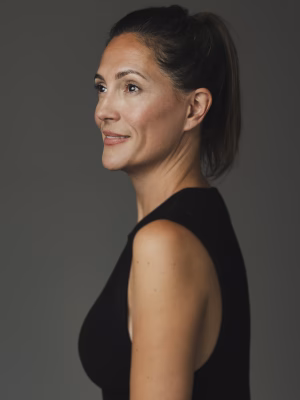Carol Canhisares - Gallery Image 1