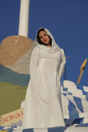 Mya Bueno - Gallery Image 5